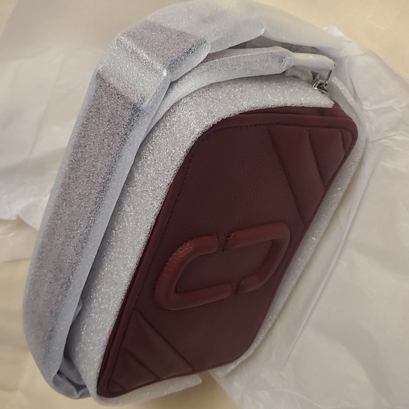 Marc Jacobs The Moto Shot BURGUNDY Model H115L01FA21-618 - Picture 4 of 7